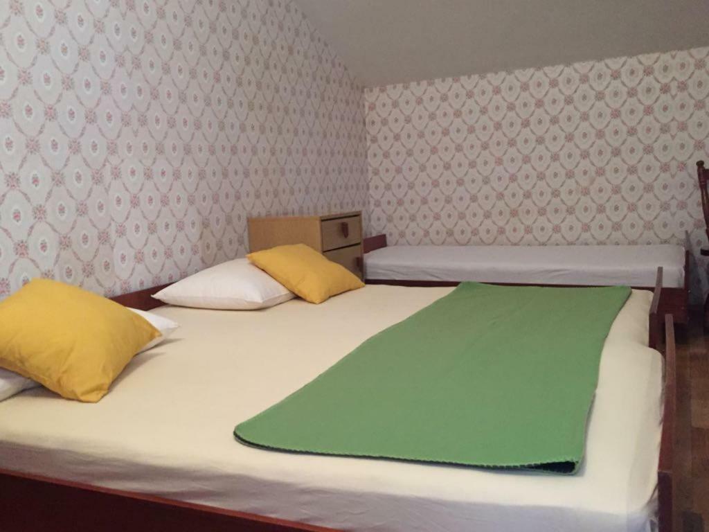 Big 4-Bedroom Apartment Perica, 珀德垂那 外观 照片